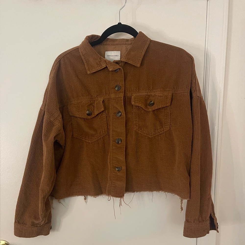 American Eagle Raw Hem Cropped Corduroy Jacket in Chestnut Brown